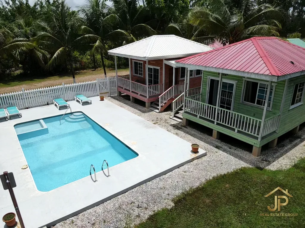 Turnkey Airbnb resort in Hummingbird Estate Belize - photo 6