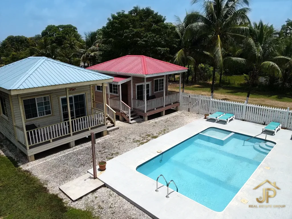 Turnkey Airbnb resort in Hummingbird Estate Belize - photo 7