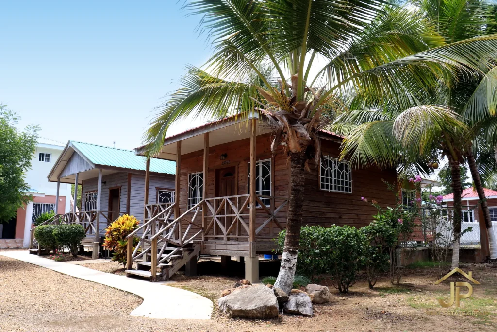 Turnkey Airbnb resort in Hummingbird Estate Belize - photo 16