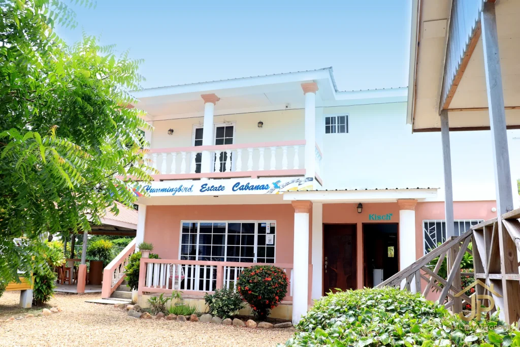 Turnkey Airbnb resort in Hummingbird Estate Belize - photo 17