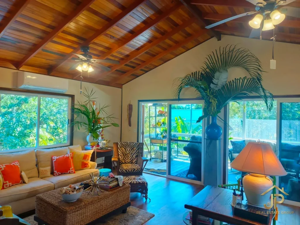Bedroom in Kokomo garden retreat on Placencia Peninsula