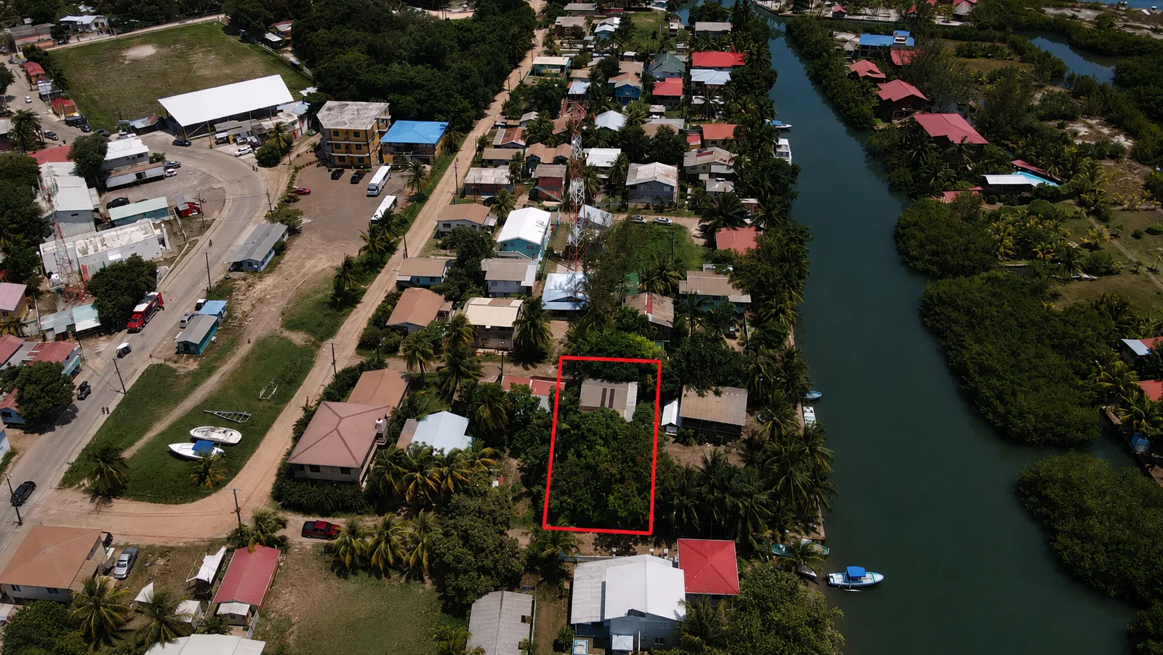 Placencia Village Fixer-Upper for Sale in Belize