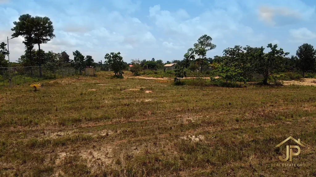Level build-ready land across the 5-acre Santa Cruz parcel