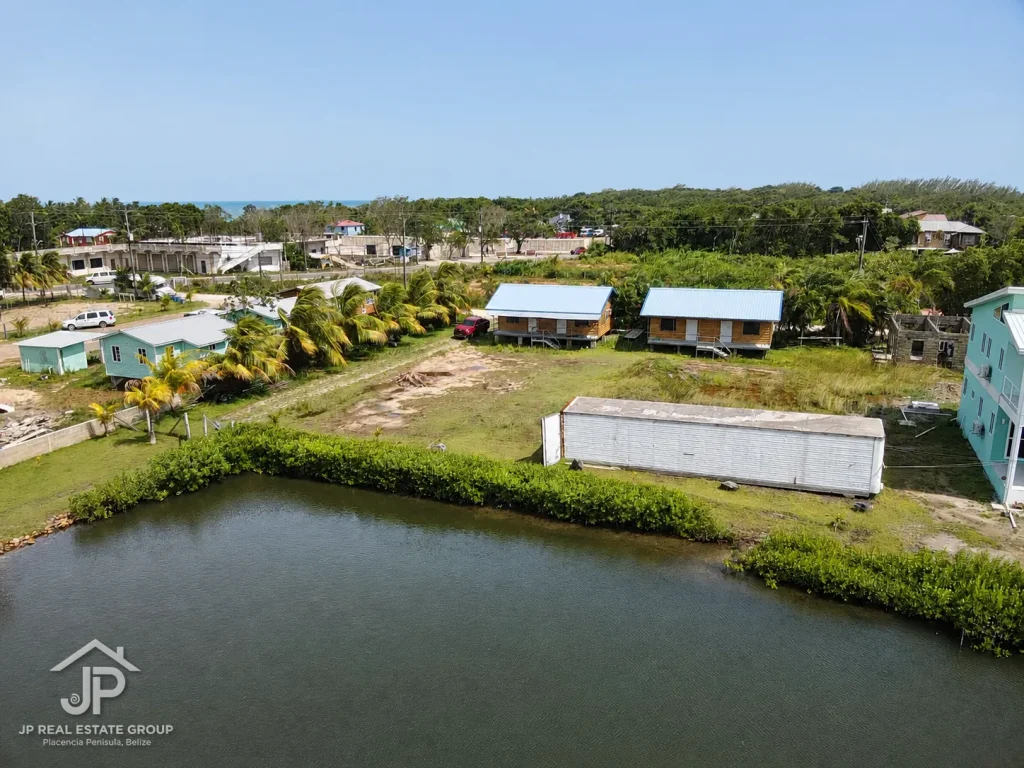 Two rental cabanas with open buildable ground at Vista Cove