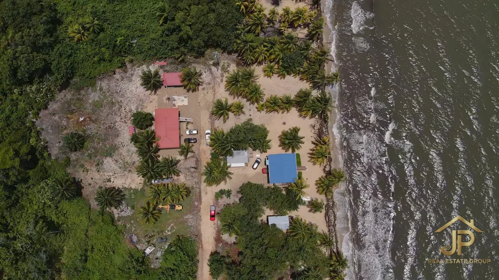 Overhead view of Mayacan beachfront home and landscaped lot